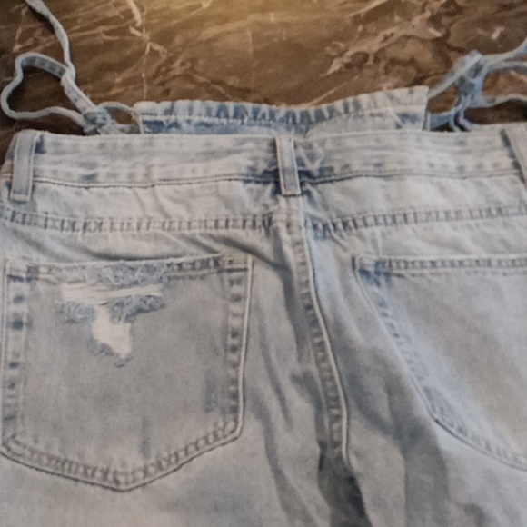 Jeans - Picture 4 of 4